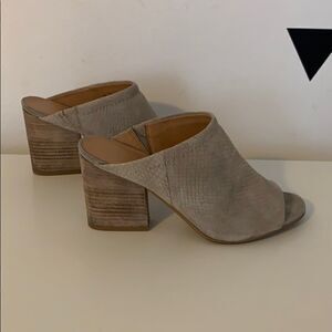 Franco Sarto Grey Feline Mule Size 7